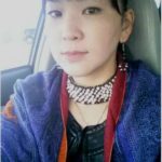 今日はパールのチョーカーで。